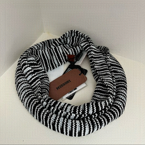 NWT Missoni Head band Signature black and white knit